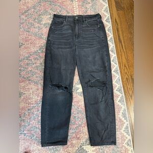 American Eagle straight mom Jean